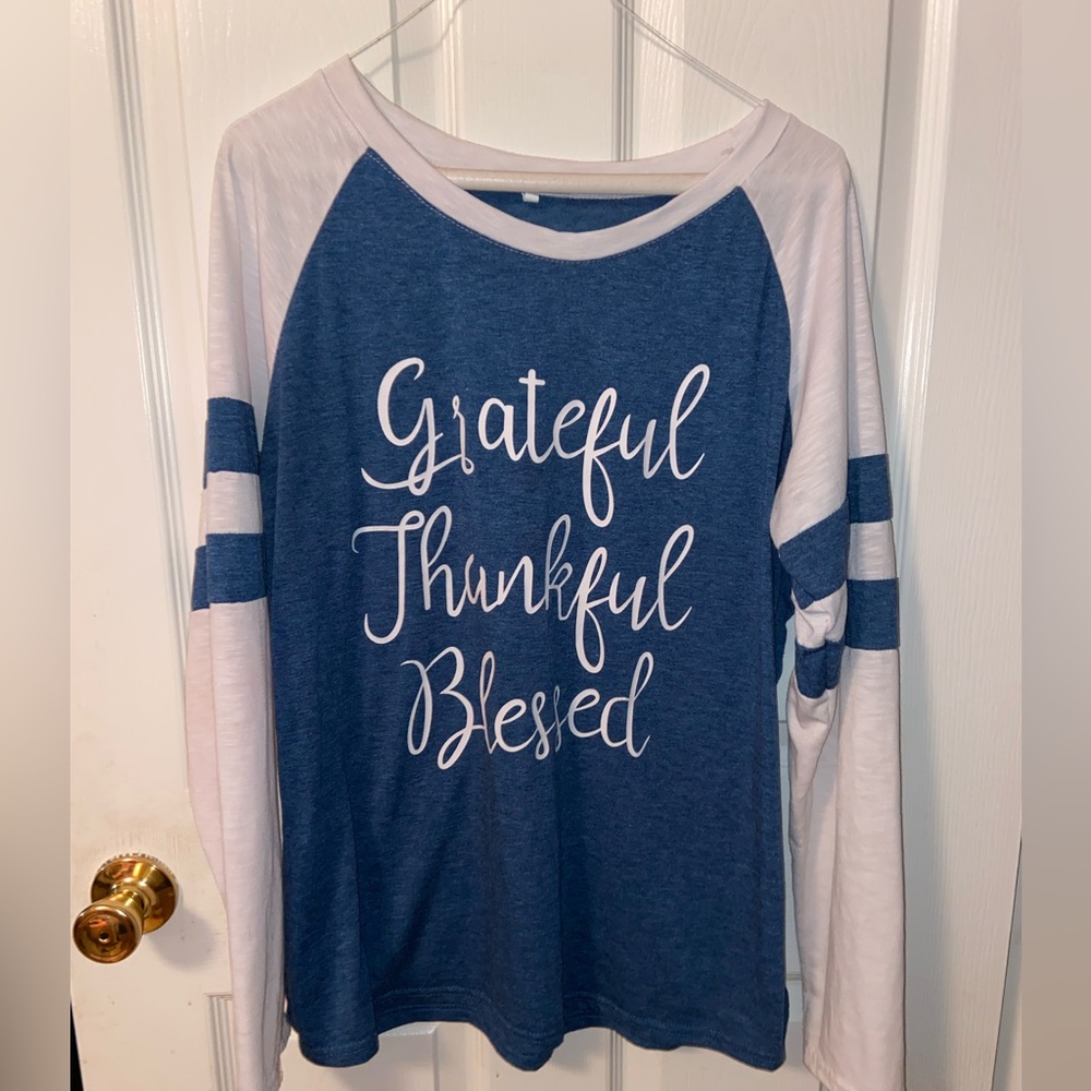 woman’s long sleeve shirt